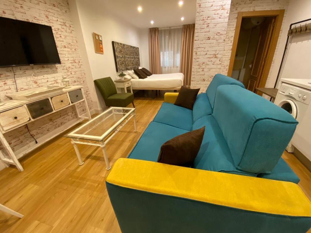 Apartamentos Sevilla Palace Экстерьер фото